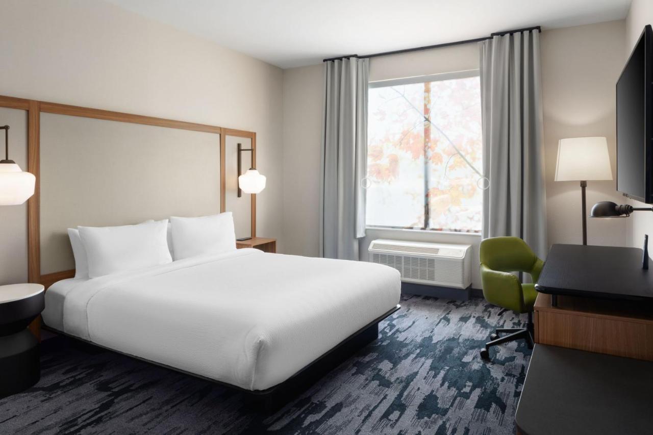 Fairfield By Marriott Inn & Suites Whitsett Greensboro East Exteriör bild
